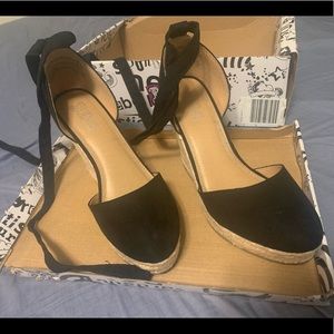 Brash black lace up heel wedge